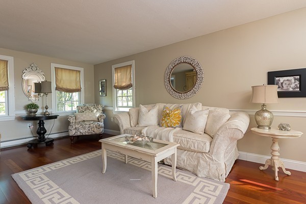 22 Andrew Isle Road Hingham, MA 02043 - Photo 11 of 25 Gallery Image 11