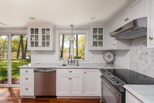 22 Andrew Isle Road Hingham, MA 02043 - Photo 5 of 25 Gallery Image 5