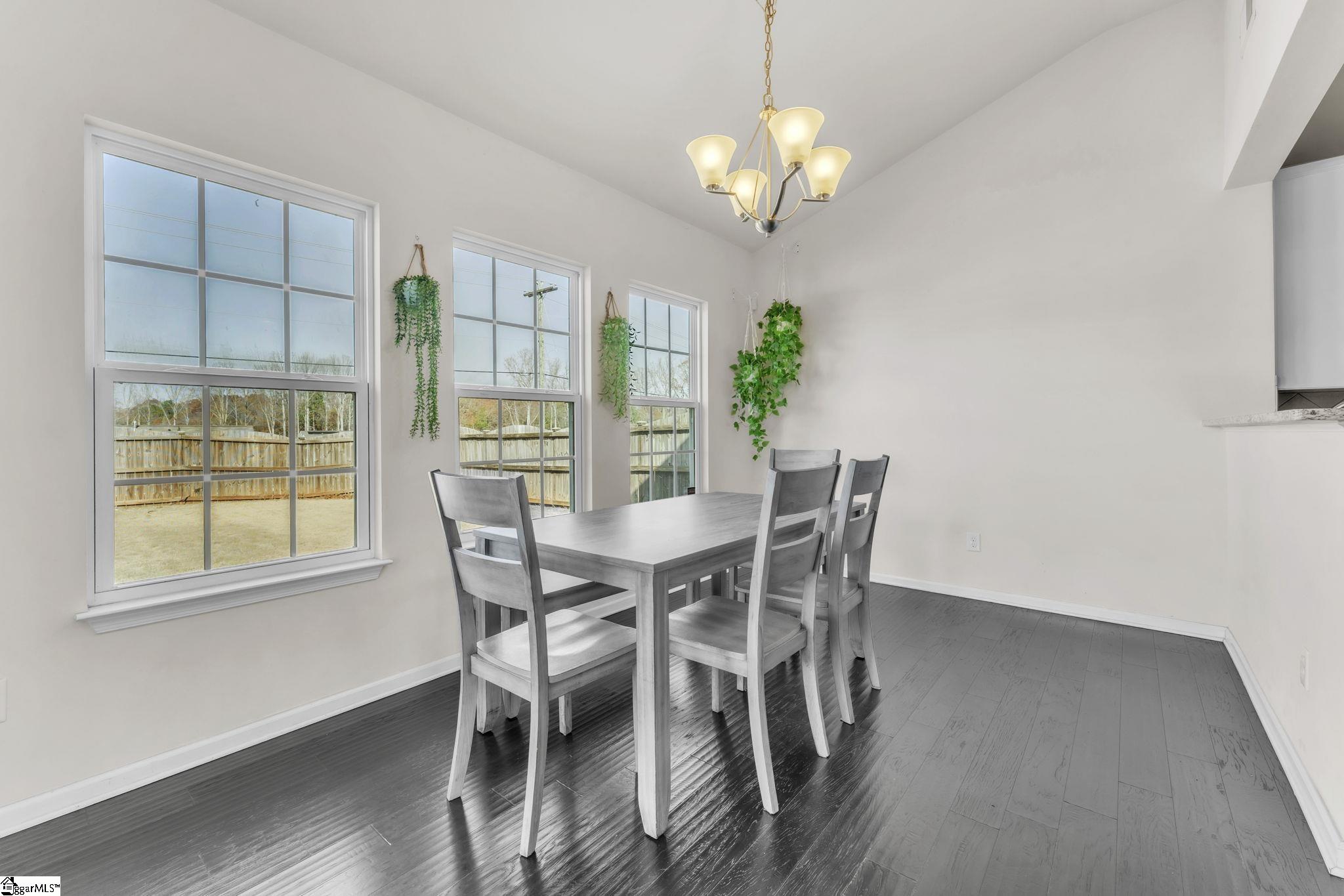 328 Bucklebury Road Greer, SC 29651 - Photo 12 of 39