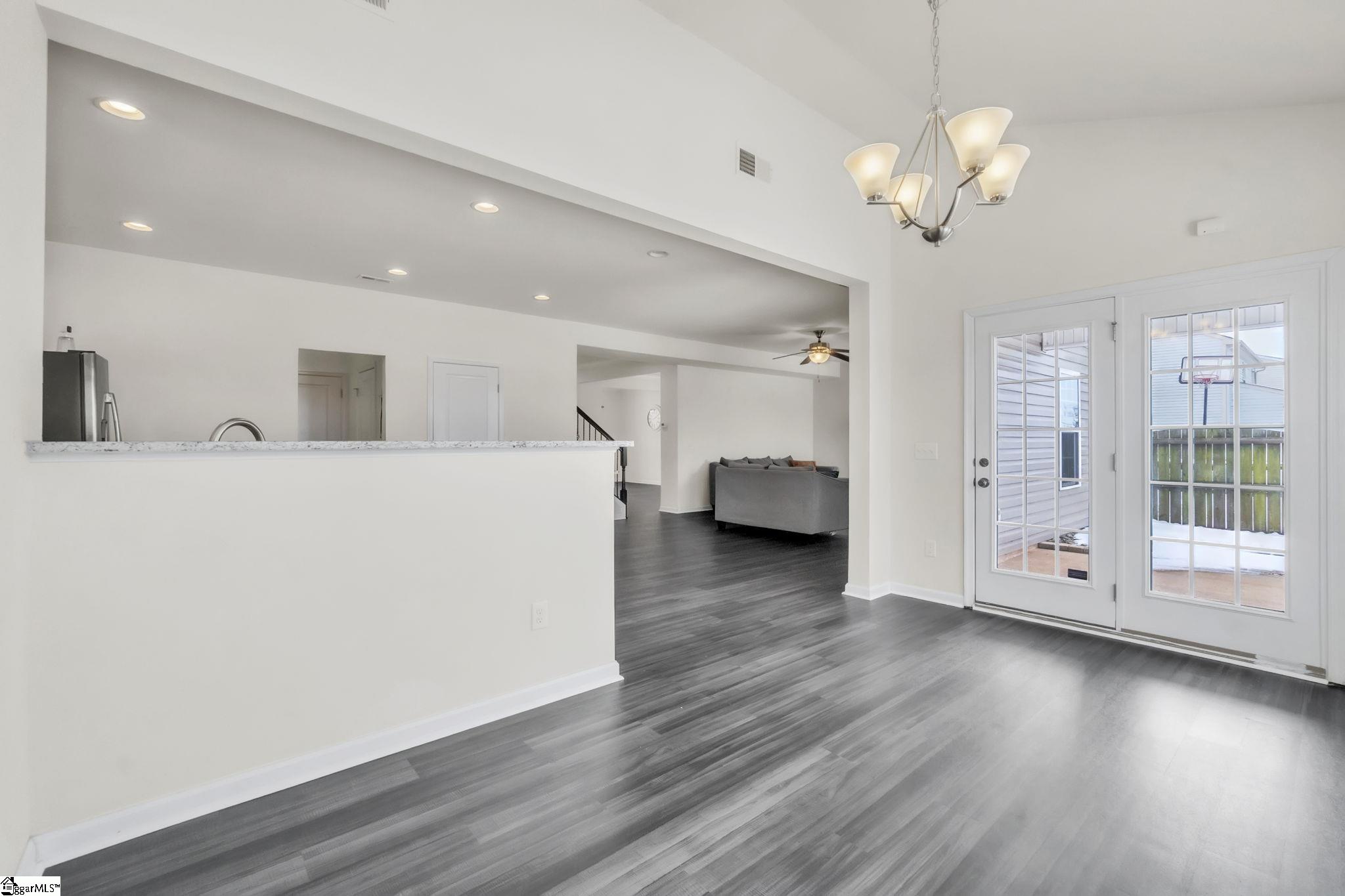 328 Bucklebury Road Greer, SC 29651 - Photo 15 of 38