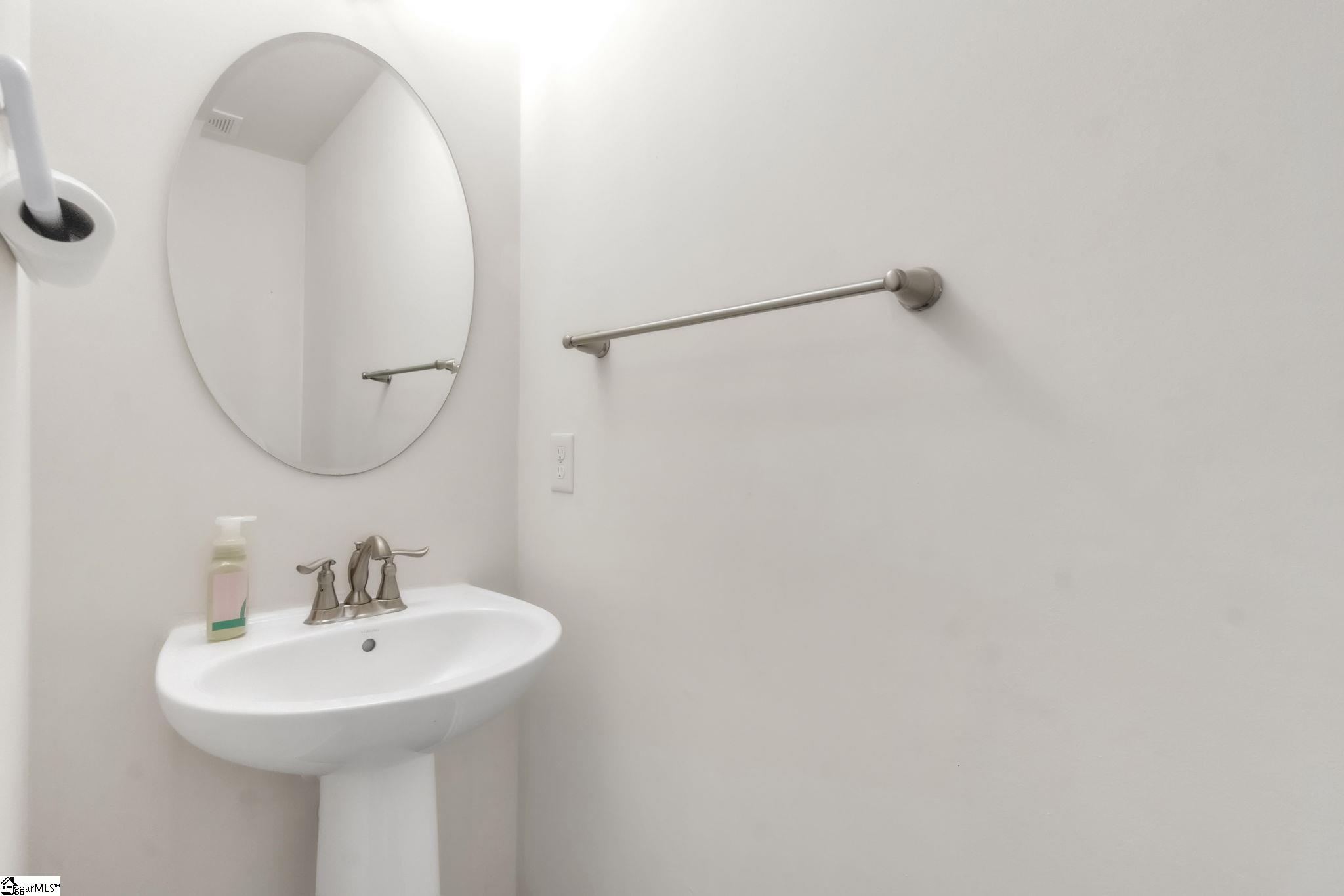 328 Bucklebury Road Greer, SC 29651 - Photo 16 of 38