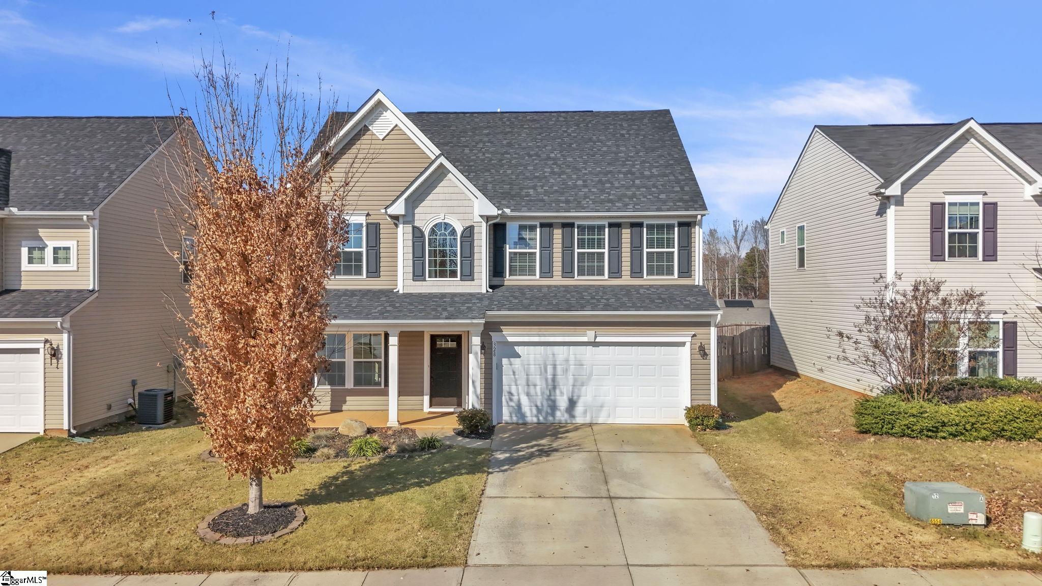 328 Bucklebury Road Greer, SC 29651 - Photo 2 of 39