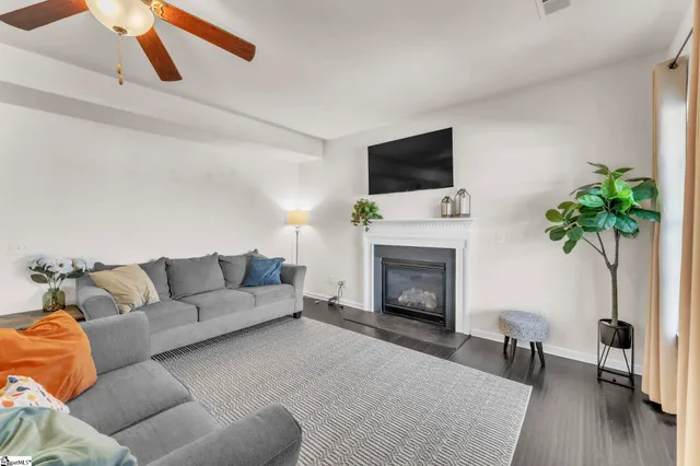 $395,000 | 328 Bucklebury Road, Greer, SC 29651