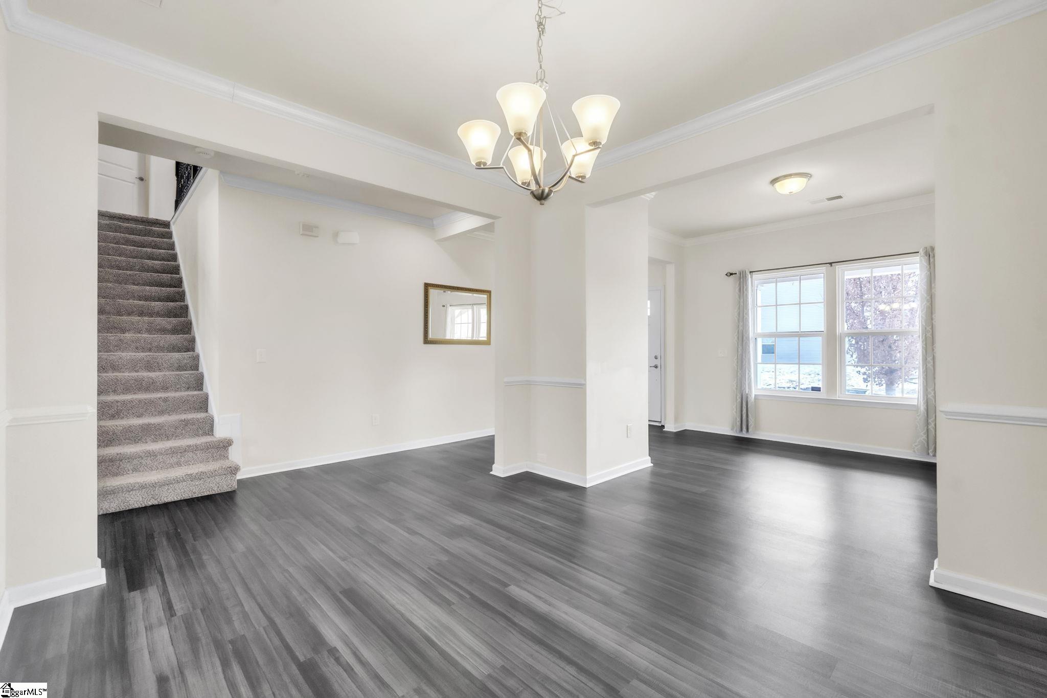 328 Bucklebury Road Greer, SC 29651 - Photo 7 of 38