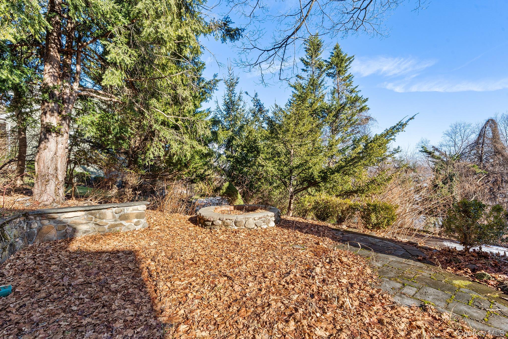 1007 Rte 9W Nyack, NY 10960 - Photo 41 of 45 a view of a yard with trees