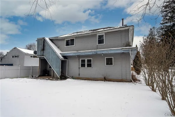 $235,000 | 644 Daytona Street, Deerfield, NY 13502