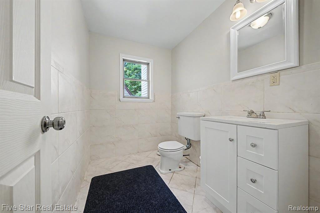 175 Bishop Road Sterling, MI 48659 - Photo 25 of 42