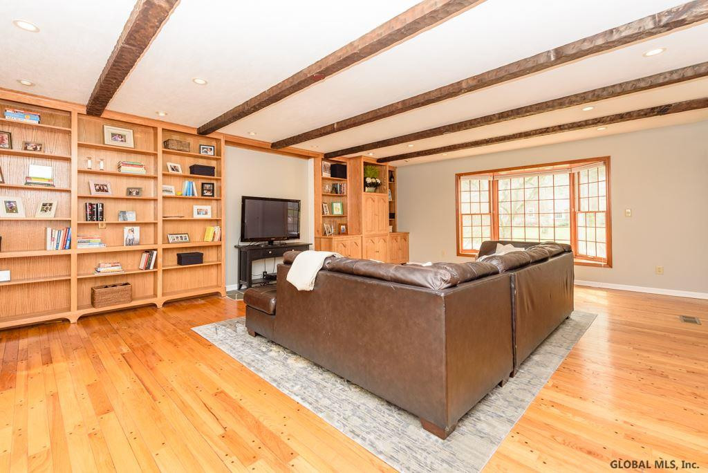 5 Olde Coach Road Bethlehem, NY 12077 - Photo 15 of 31 Photo 15