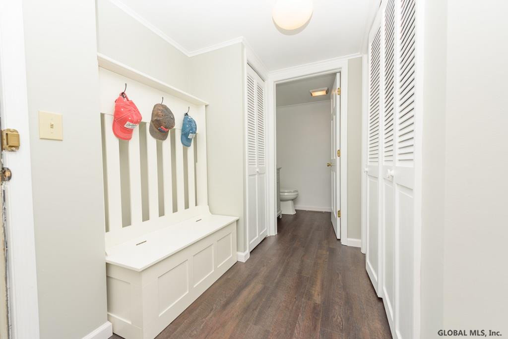5 Olde Coach Road Bethlehem, NY 12077 - Photo 4 of 31 Photo 4