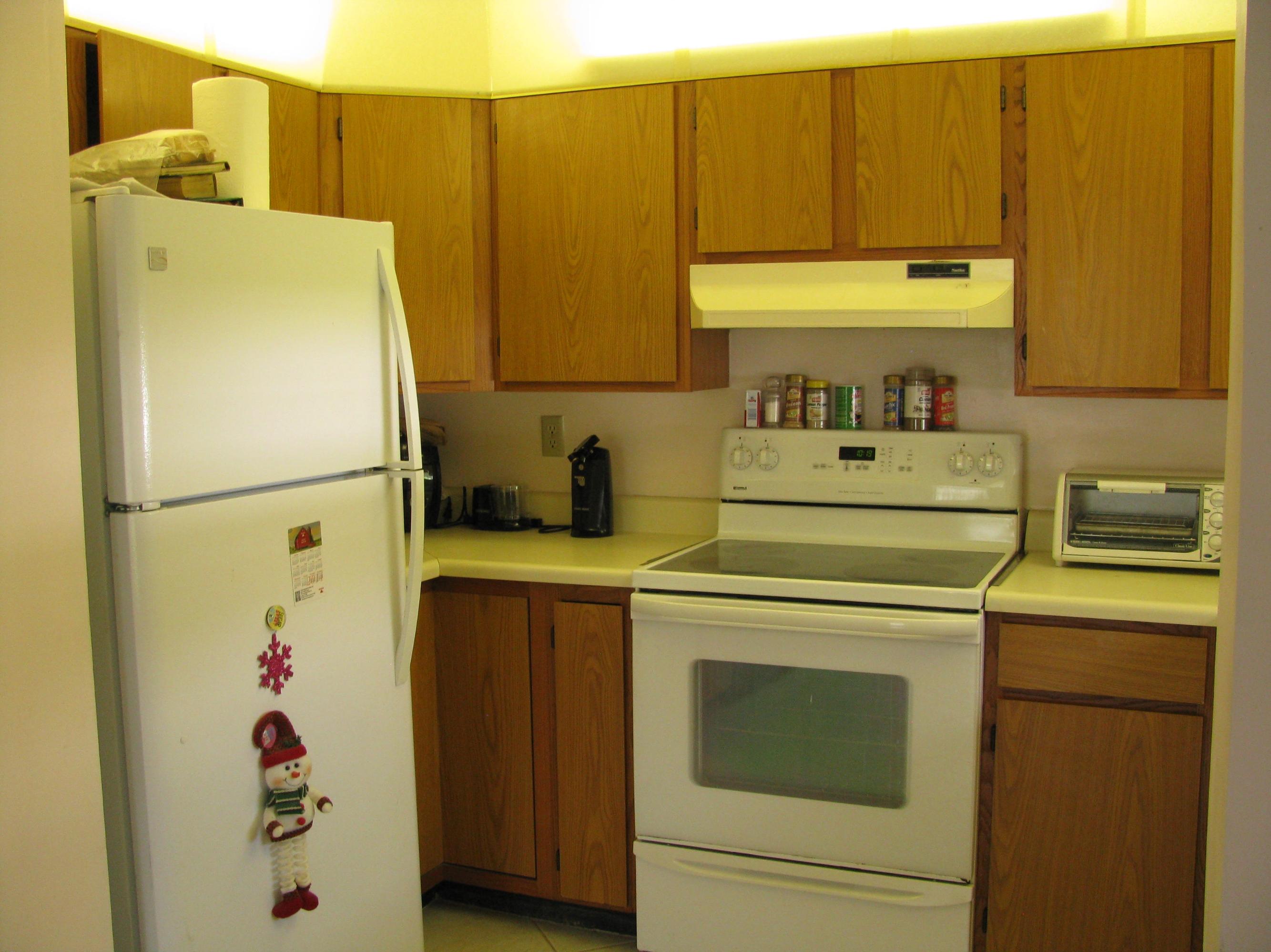 4917 Bimini Road Tequesta, FL 33469 - Photo 27 of 53 guest house kitchen (2)
