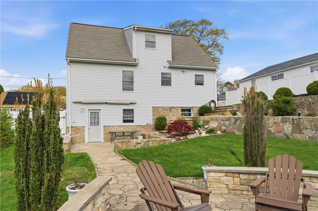 126 Lilac Avenue Woonsocket, RI 02895 - Photo 24 of 27
