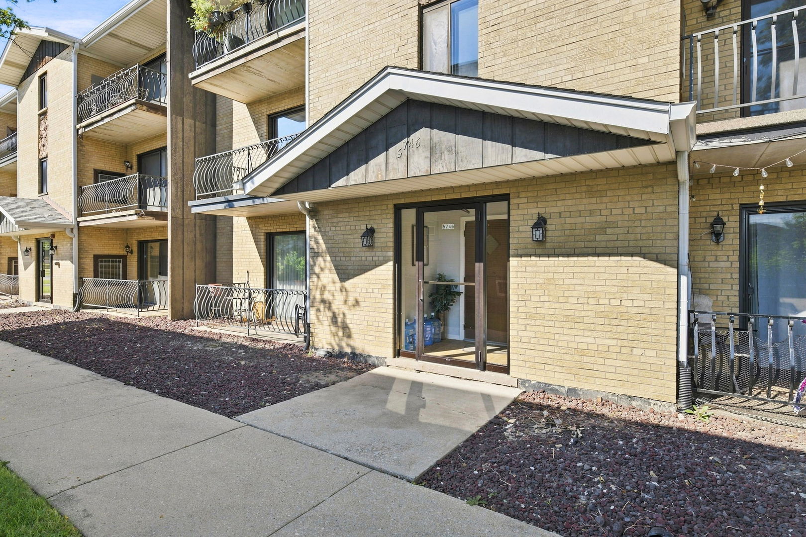 5746 106th Street, Unit 1D Chicago Ridge, IL 60415 - Photo 27 of 29 Gallery Image 27