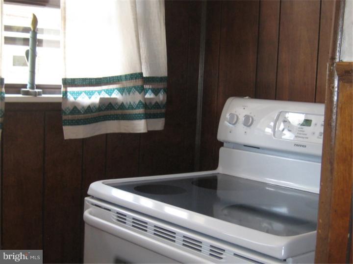 5522 Miriam Road Philadelphia, PA 19124 - Photo 14 of 25 Kitchen