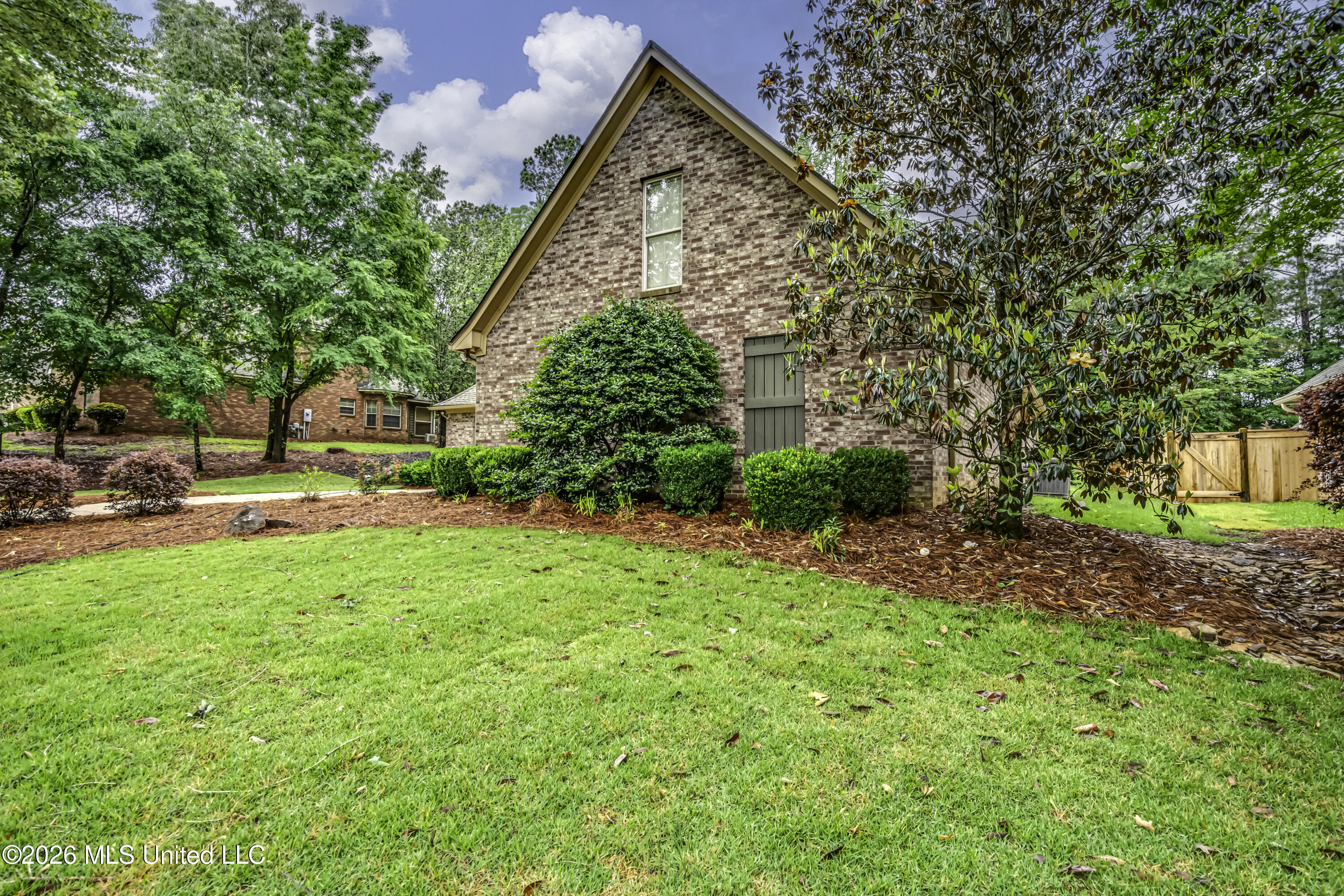 115 Speers Valley Road Brandon, MS 39042 - Photo 3 of 54 115 Speers Valley Dr-