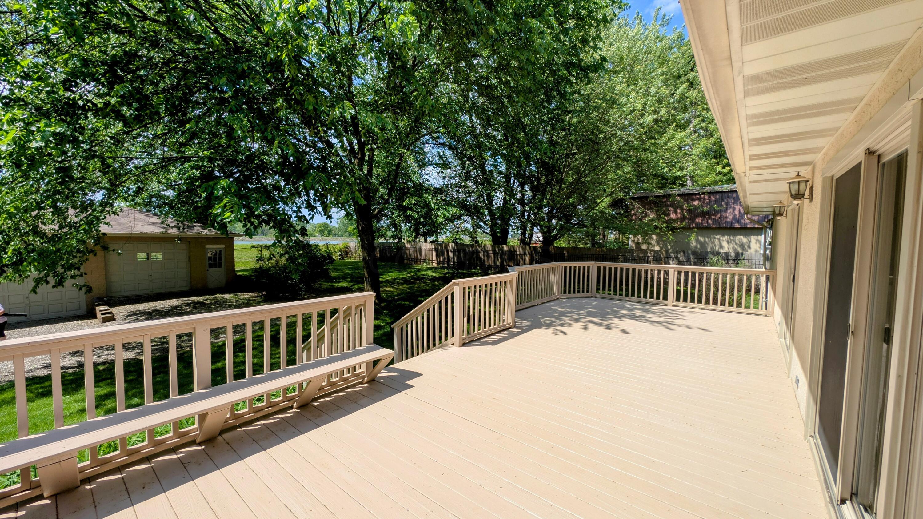 233 Greenbrier Road Sunbury, OH 43074 - Photo 5 of 25 5