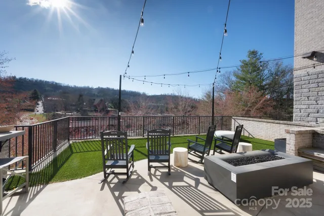$824,900 | 55 South Market Street, Unit 101, Asheville, NC 28801