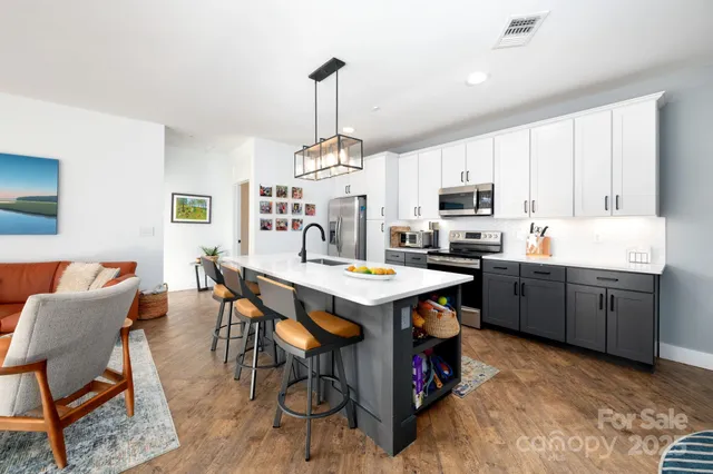 $824,900 | 55 South Market Street, Unit 101, Asheville, NC 28801