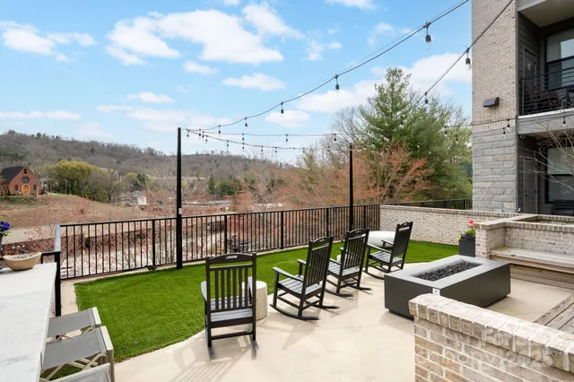 $824,900 | 55 South Market Street, Unit 101, Asheville, NC 28801