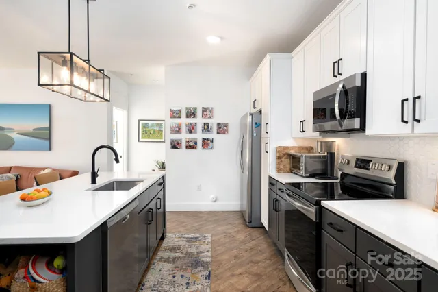 $824,900 | 55 South Market Street, Unit 101, Asheville, NC 28801