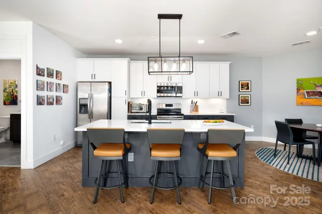 $824,900 | 55 South Market Street, Unit 101, Asheville, NC 28801