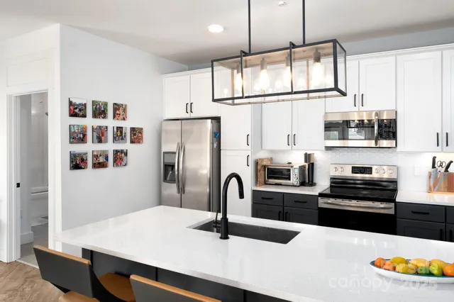 $824,900 | 55 South Market Street, Unit 101, Asheville, NC 28801