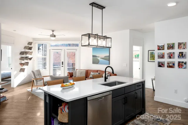 $824,900 | 55 South Market Street, Unit 101, Asheville, NC 28801