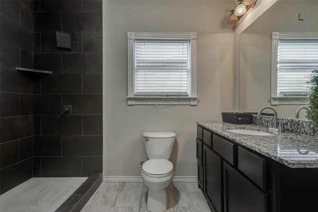 $2,795 | 2410 Cleburne Street, Houston, TX 77004