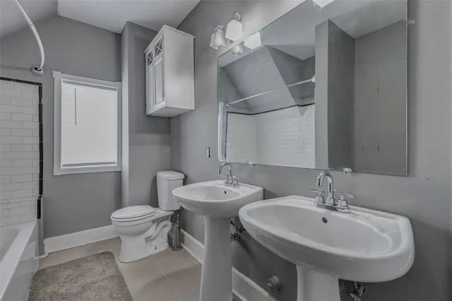 $2,795 | 2410 Cleburne Street, Houston, TX 77004