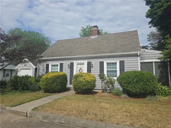 $399,900 | 7 Wilton Avenue, Pawtucket, RI 02861