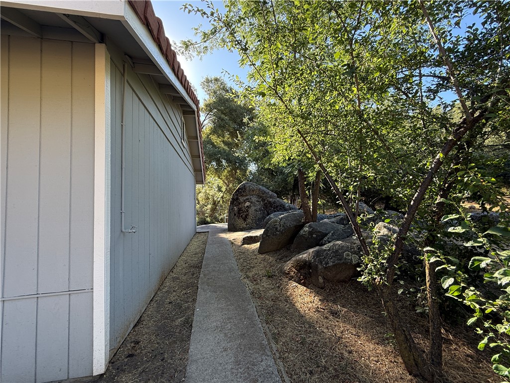 5100 Silva Road Mariposa, CA 95338 - Photo 11 of 58