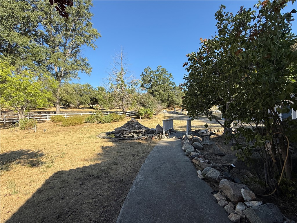 5100 Silva Road Mariposa, CA 95338 - Photo 13 of 58