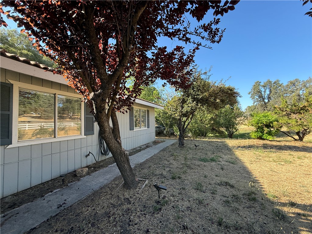 5100 Silva Road Mariposa, CA 95338 - Photo 10 of 58