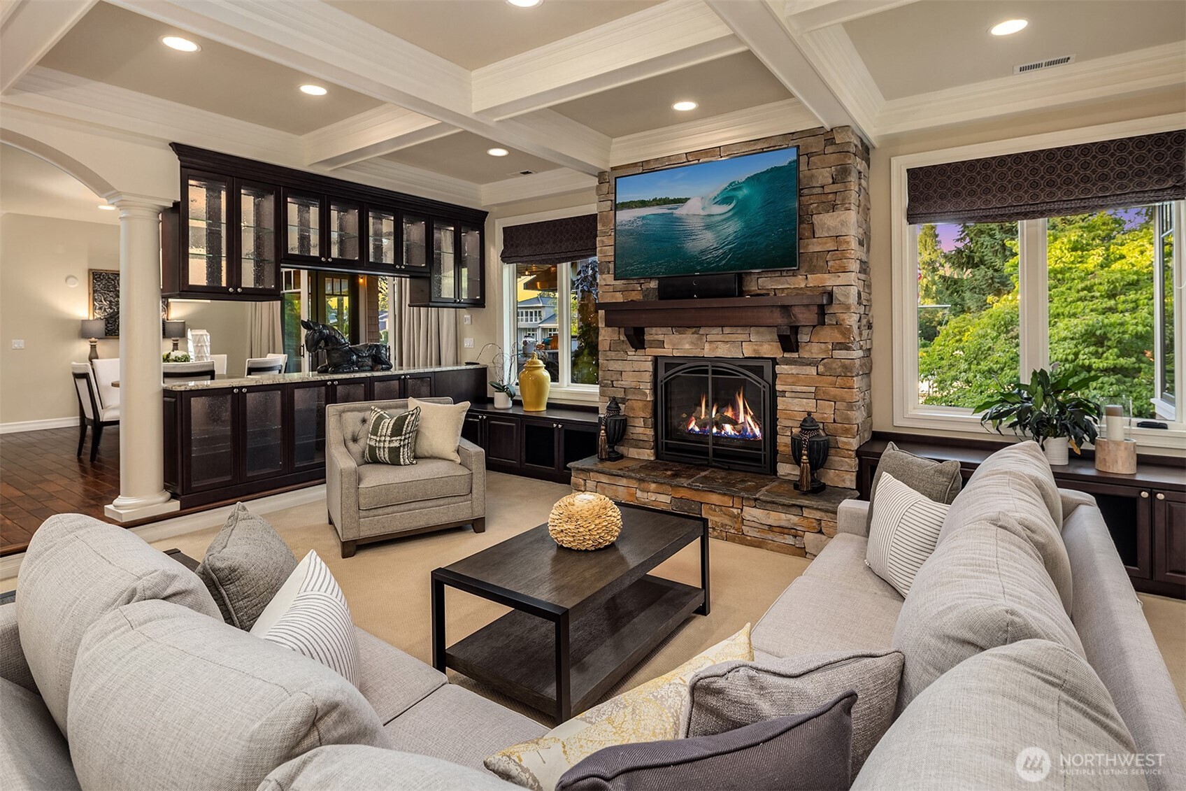 67 Cascade Key Bellevue, WA 98006 - Photo 13 of 39 a living room with furniture fireplace and flat screen tv
