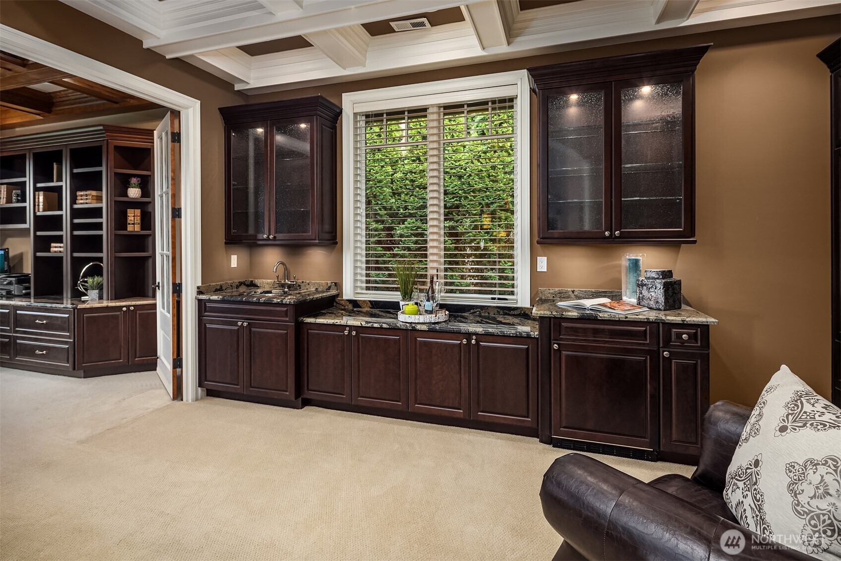 67 Cascade Key Bellevue, WA 98006 - Photo 22 of 39 a kitchen with a stove a sink and a refrigerator