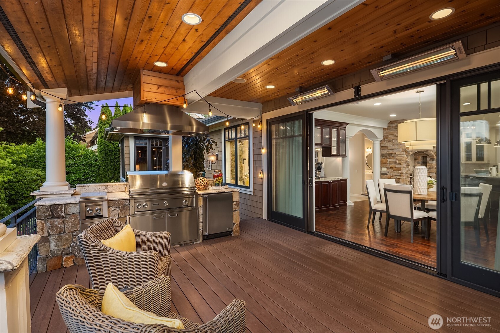 67 Cascade Key Bellevue, WA 98006 - Photo 25 of 39 a view of an outdoor dining space with a patio