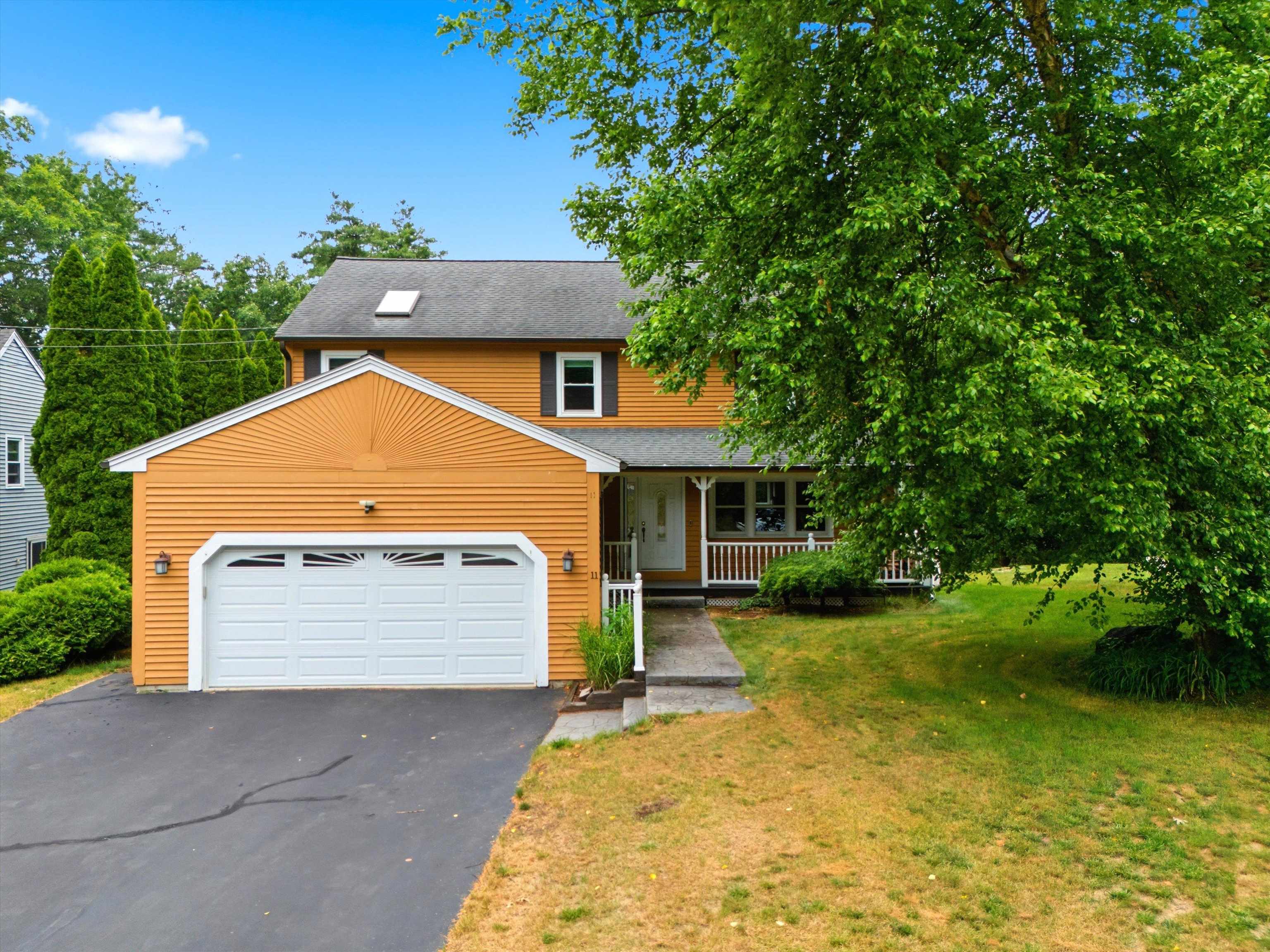 11 Hammar Road Nashua, NH 03062 - Photo 3 of 43