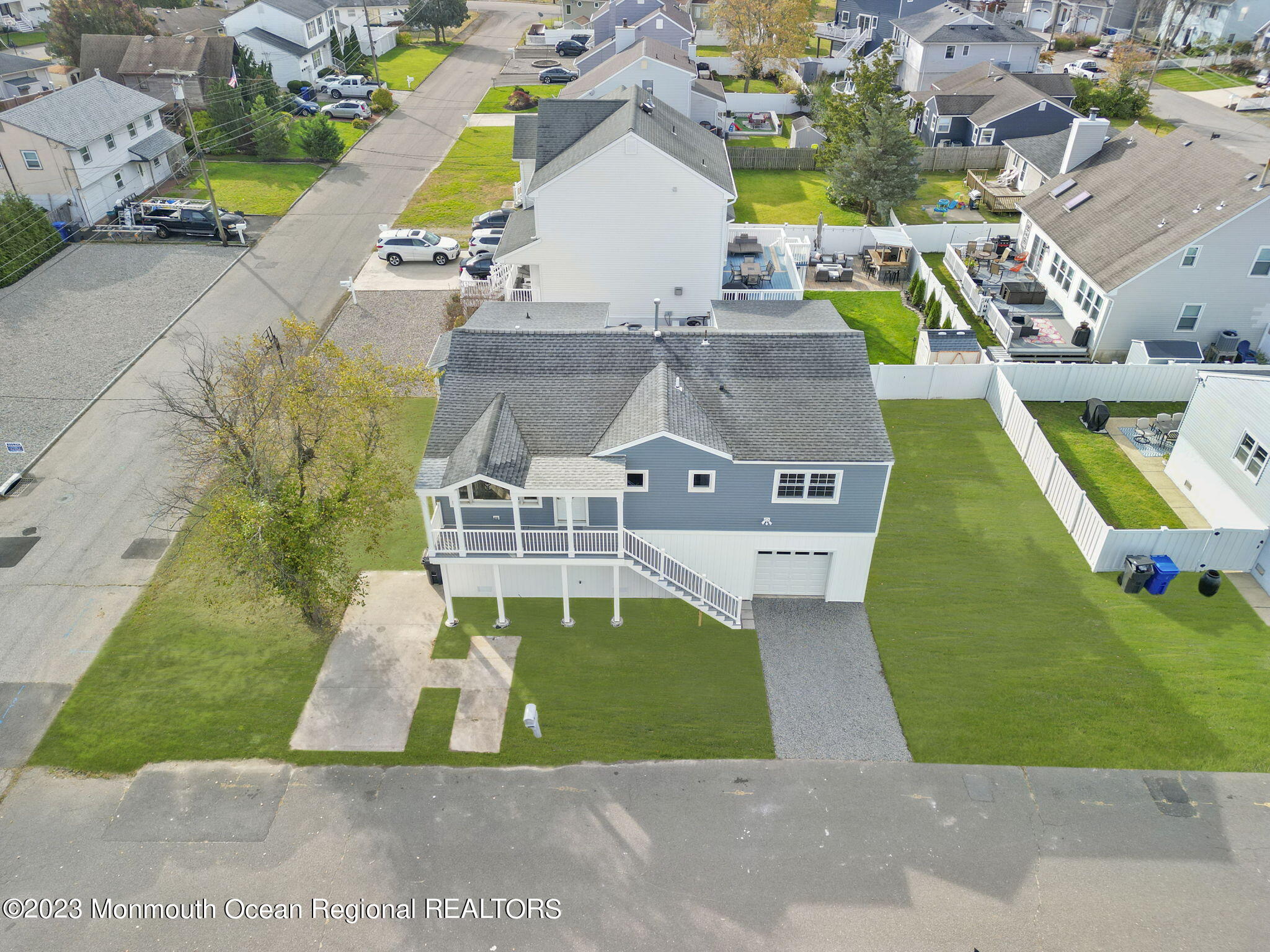 3 Hickory Hill Road Toms River, NJ 08753 - Photo 2 of 27 an aerial view of a house with a garden