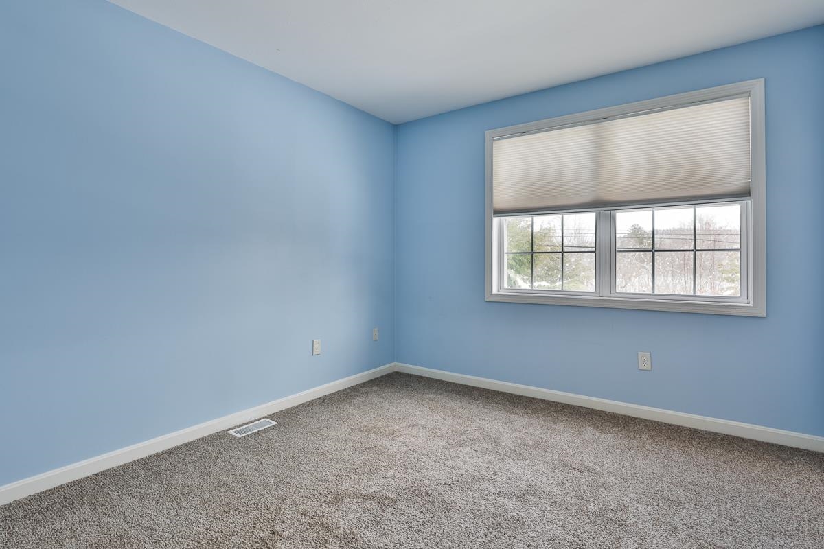 33 Merrimack Road, Unit A Amherst, NH 03031 - Photo 15 of 23