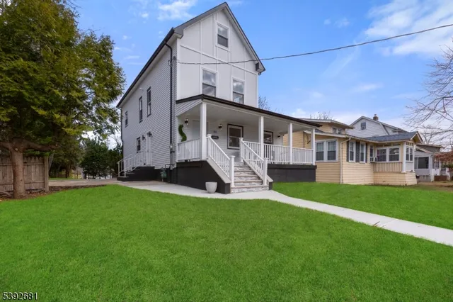 a house view with a outdoor space