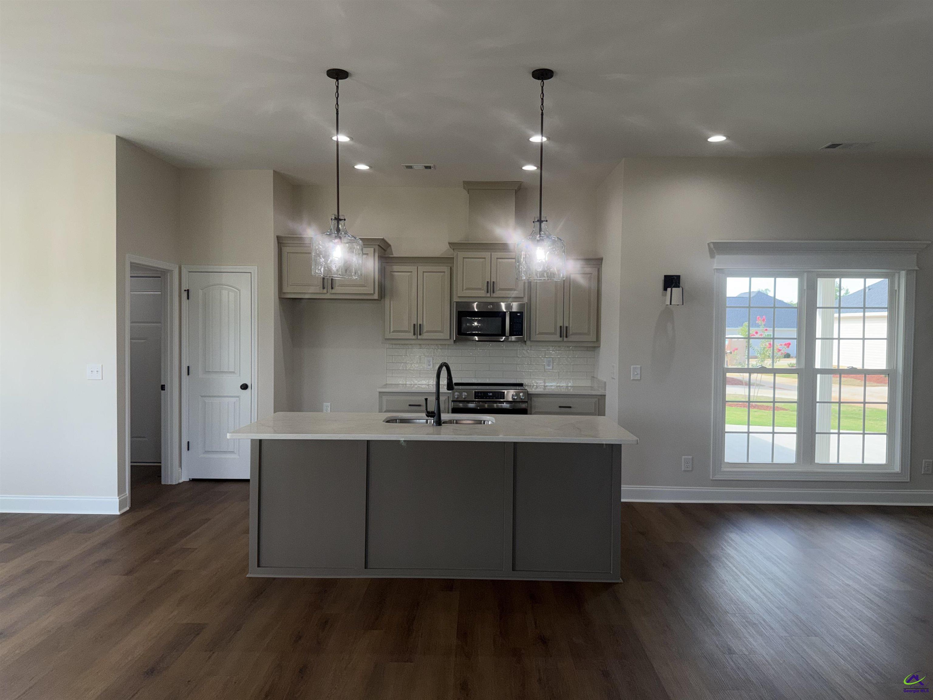 1504 Quail Ridge Lane Perry, GA 31069 - Photo 9 of 16 Gallery Image 9