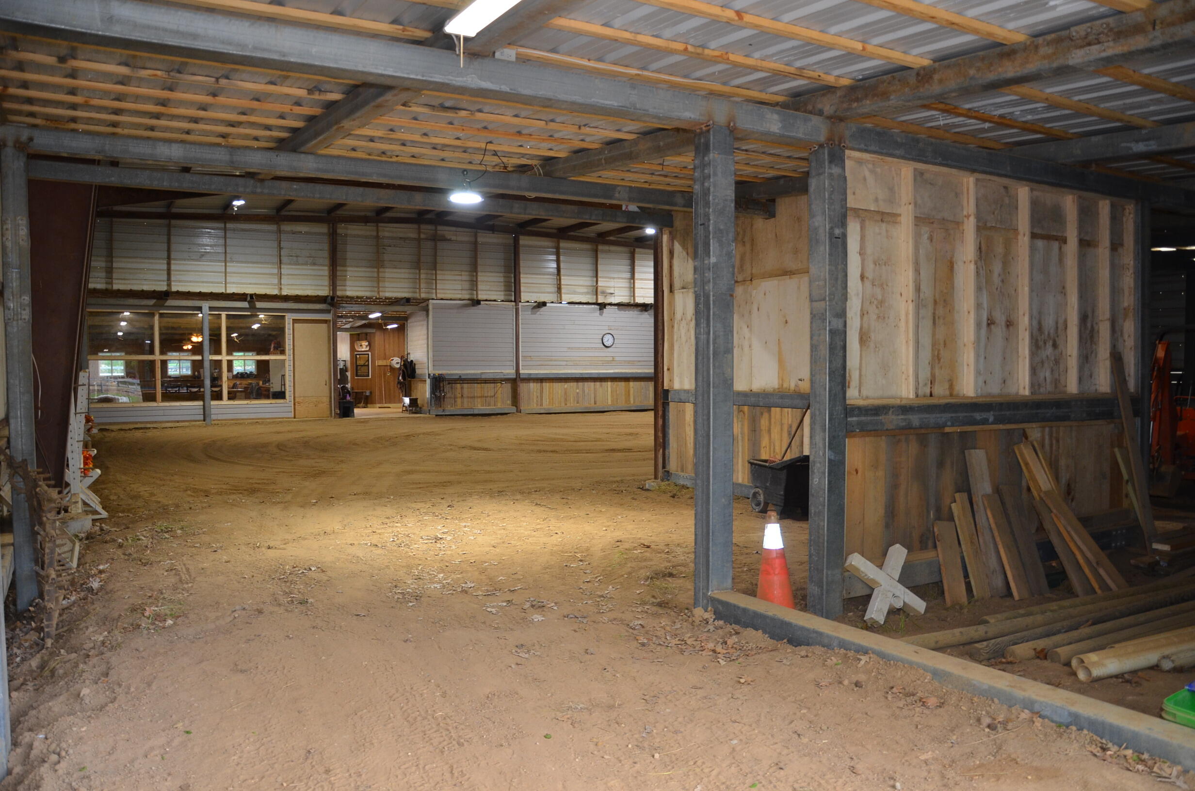 11475 Gorsline Road Battle Creek, MI 49014 - Photo 50 of 72 Indoor Arena 6