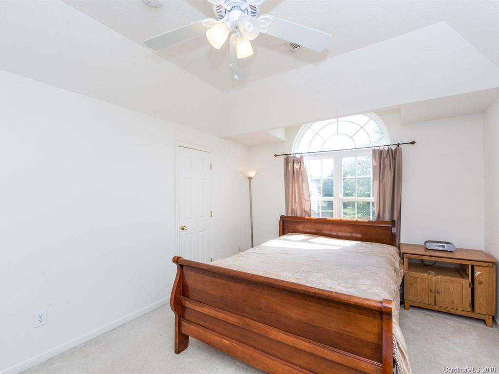 11002 Palestrina Road Charlotte, NC 28215 - Photo 12 of 19