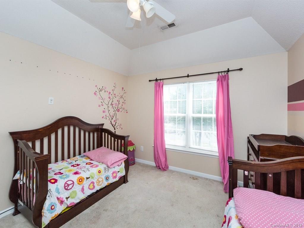 11002 Palestrina Road Charlotte, NC 28215 - Photo 13 of 19