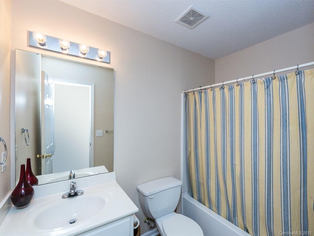 11002 Palestrina Road Charlotte, NC 28215 - Photo 14 of 19