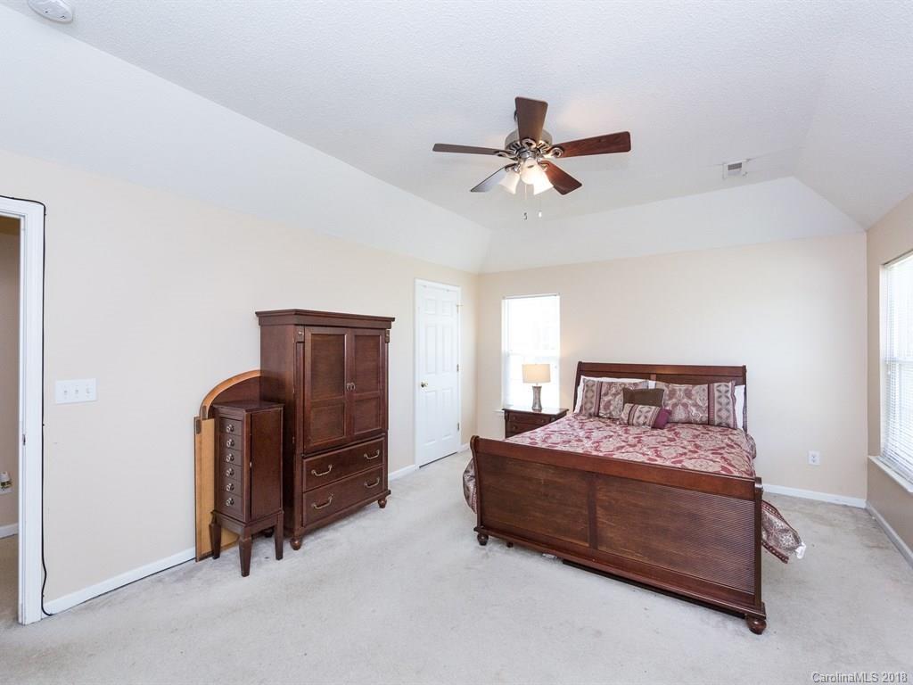 11002 Palestrina Road Charlotte, NC 28215 - Photo 9 of 19