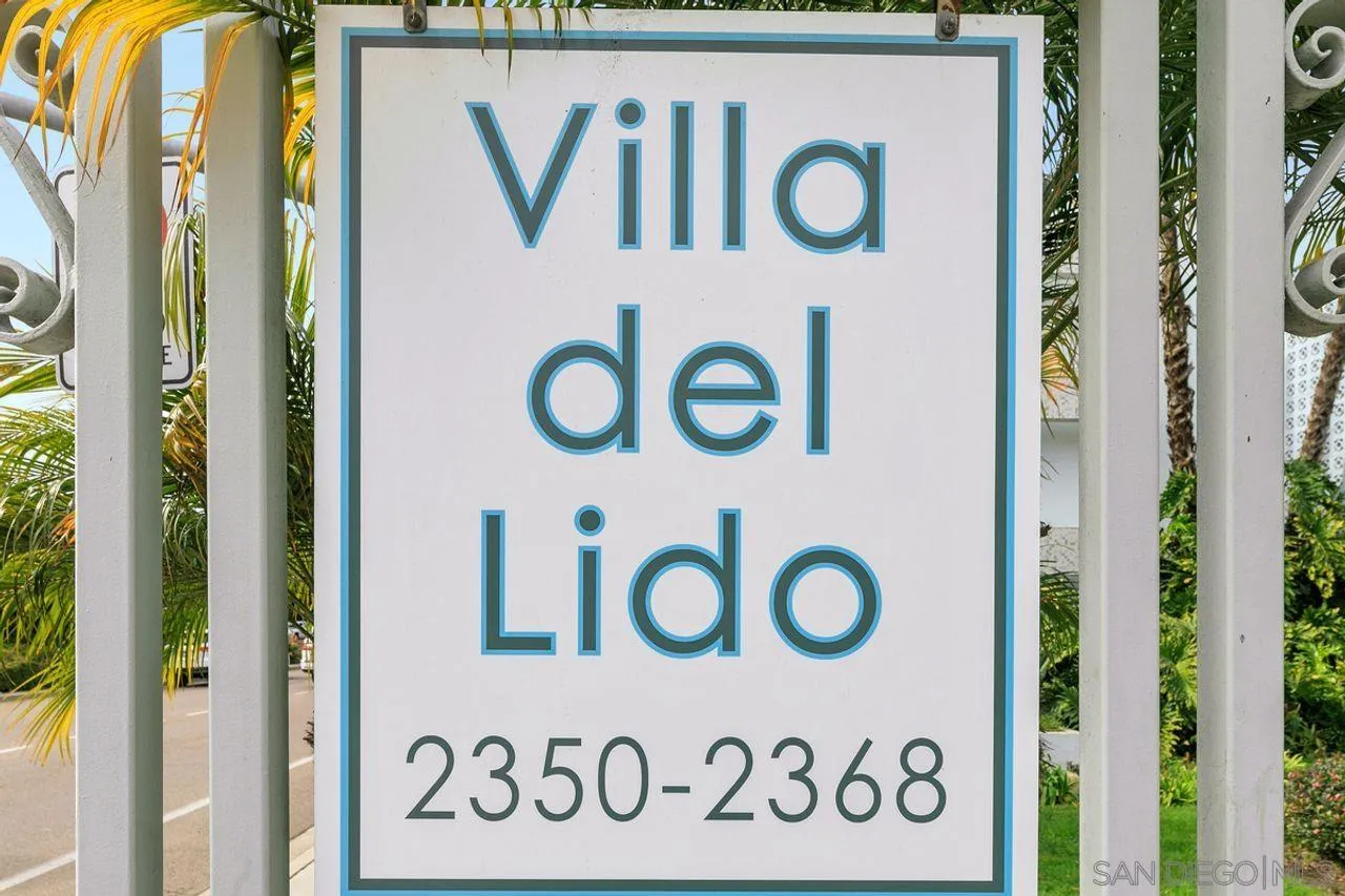 2362 Torrey Pines Road, Unit 33 La Jolla, CA 92037 - Photo 22 of 32 a close up of a sign