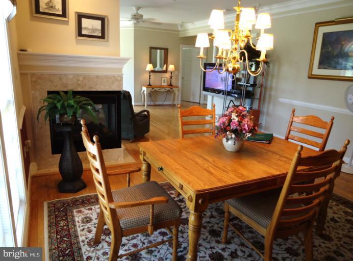 351 Hamlet Circle Edgewater, MD 21037 - Photo 28 of 30 Dining Room