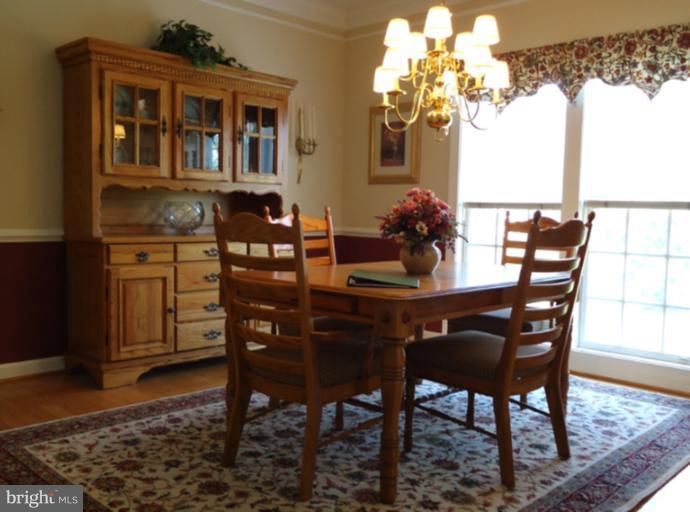 351 Hamlet Circle Edgewater, MD 21037 - Photo 29 of 30 Dining Room