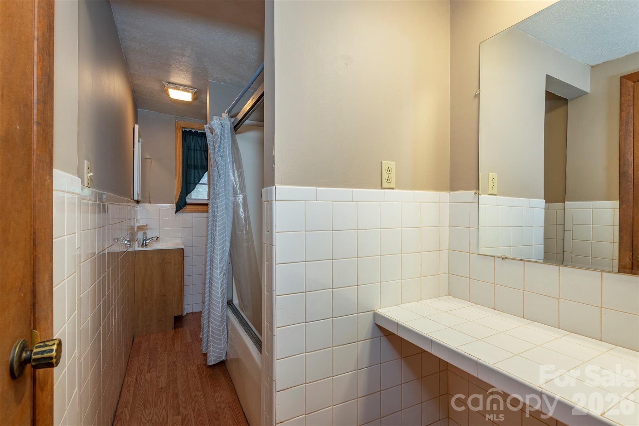 175 River Lane Canton, NC 28716 - Photo 23 of 35 a bathroom with a shower