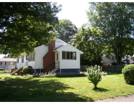 24 Winslow Road Beverly, MA 01915 - Photo 2 of 9 Gallery Image 2